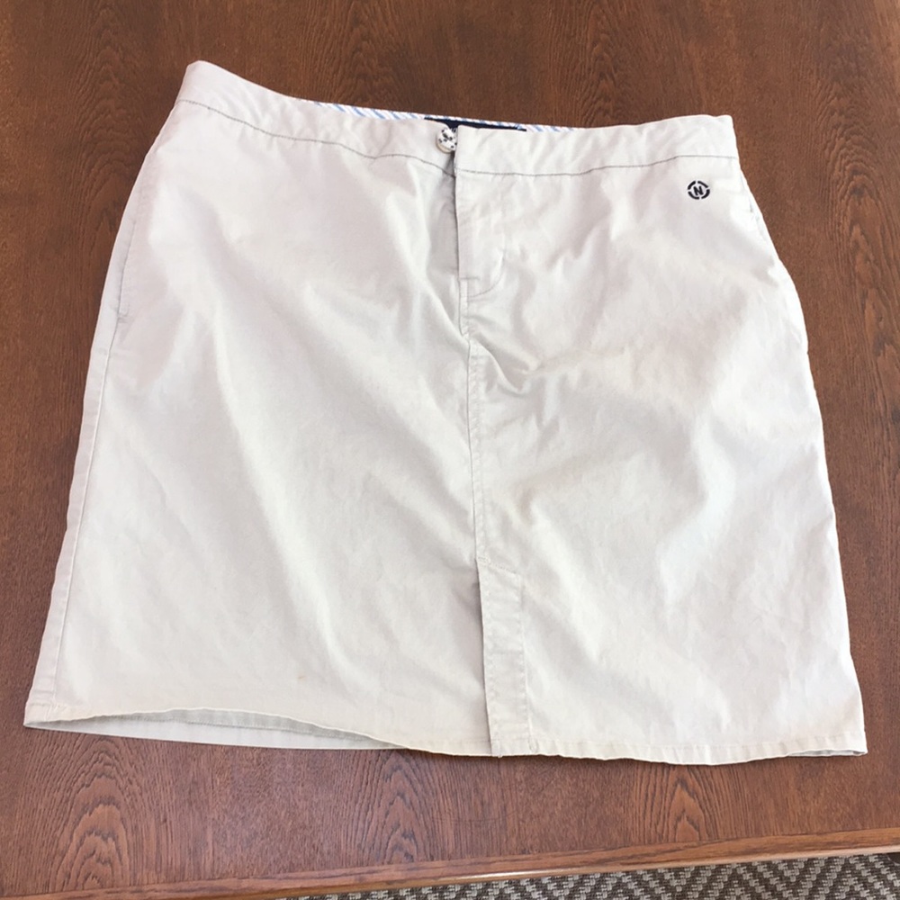 Skirt. NauticaJeans Co. 32waist. Cream. 19.5” top to hem.  Classy! Cute! Comfy!